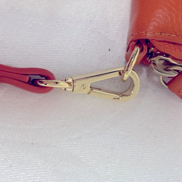 🍊LUXURY Wristlet/Wallet🍊 - Picture 3 of 5